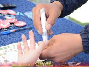 SEDES LA PAZ REALIZÓ FERIA DE SALUD EN LA UNIVERSIDAD PRIVADA BOLIVIANA